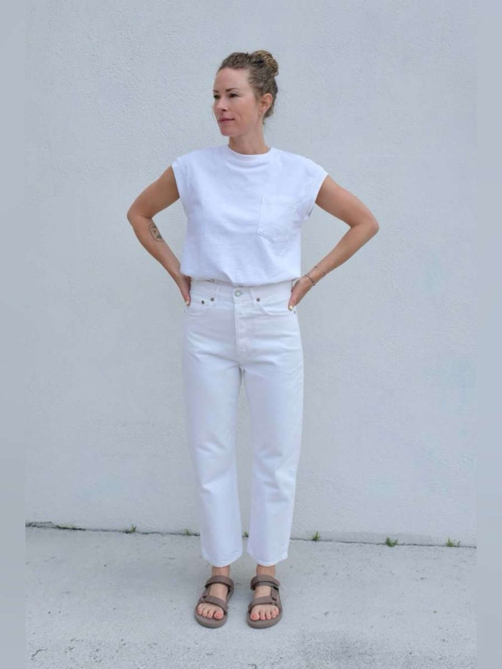 Agolde 90’s  crop white pants size 30